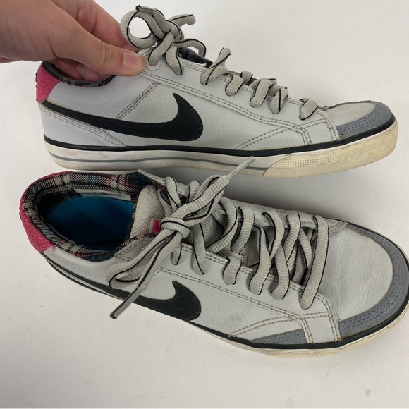 Nike grey gray Capri Low Top Court Sneakers - Picture 2 of 6